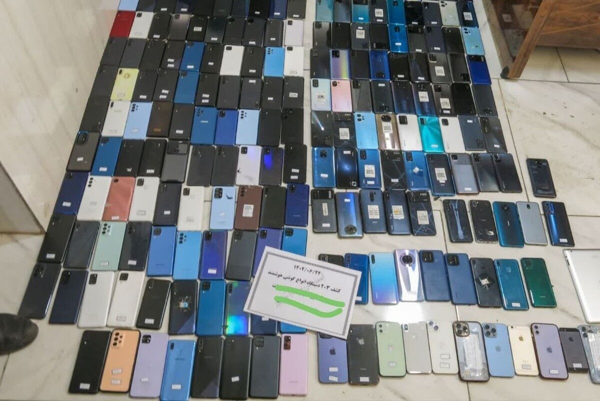 کشف محموله ۱.۷ میلیارد تومانی گوشی تلفن همراه سرقتی در تایباد