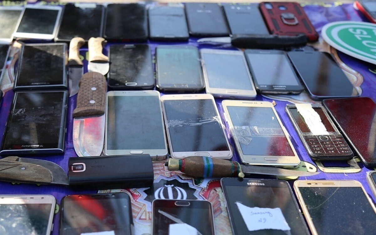 ۲۰۳ گوشی هوشمند سرقتی در مرز دوغارون کشف شد