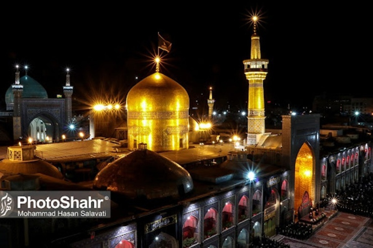 ویدئو| تصاویر زیبای هوایی از سیل جمعیت در حرم مطهر رضوی در شب شهادت امام رضا(ع)
