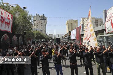 ویدئو | حال و هوای خیابان های منتهی به حرم مطهر رضوی در روز شهادت امام رضا (ع)