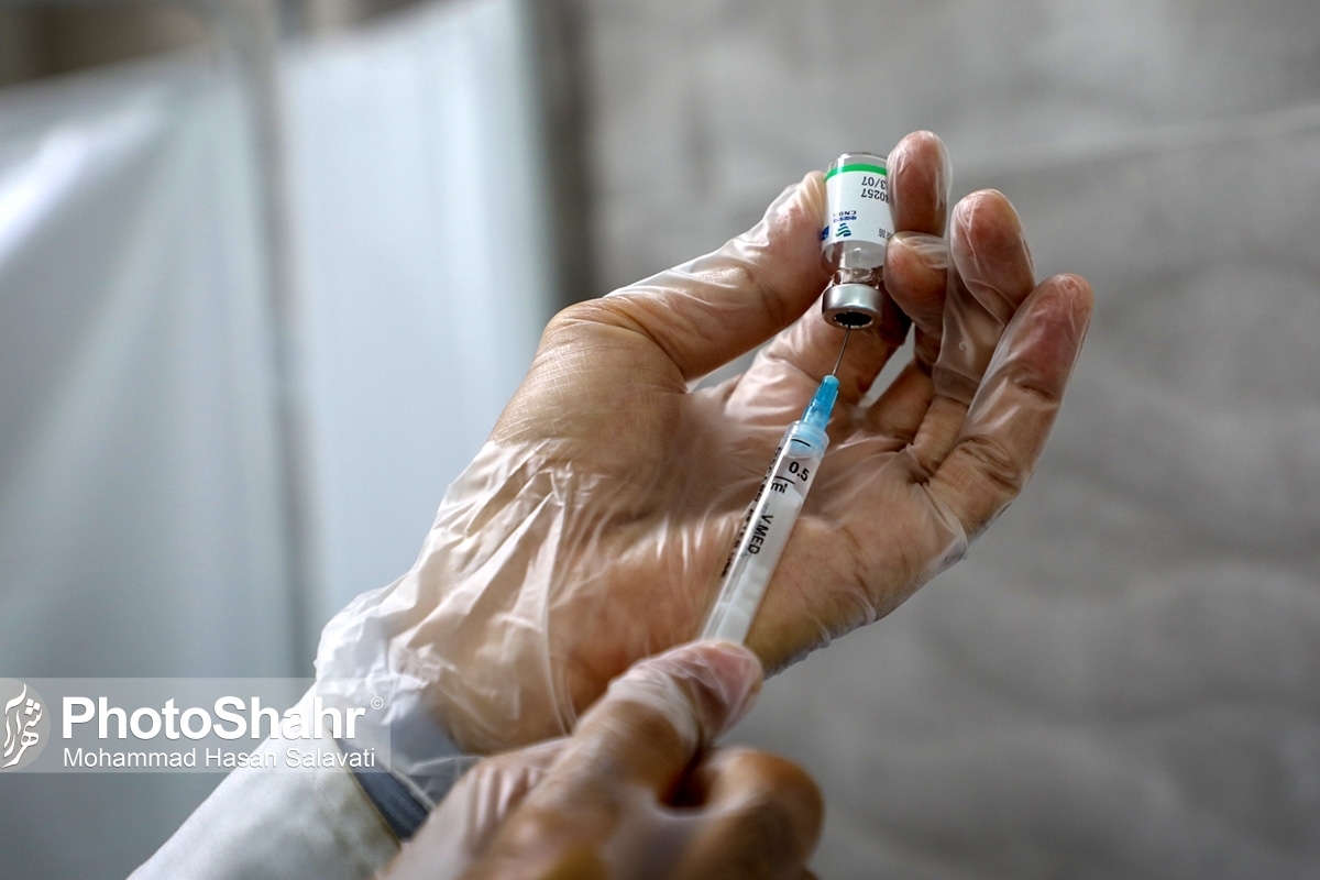 زمان توزیع واکسن آنفلوآنزا در مشهد اعلام شد | چه کسانی باید واکسن تزریق کنند؟