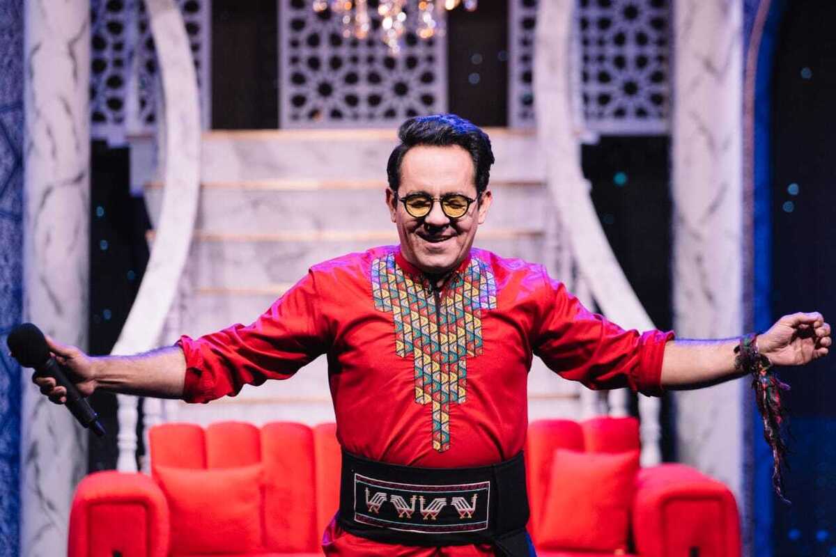 تئاتر موزیکال کرمانجی با خوانندگی محسن میرزازاده روی صحنه می‌رود