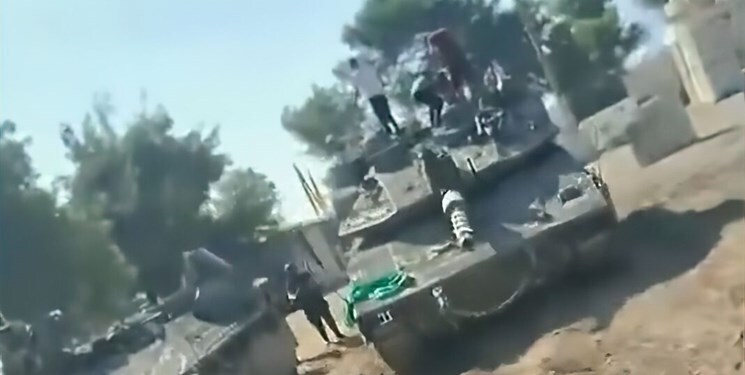 اسارت سربازان اسرائیلی تایید شد | پیشرفته‌ترین تانک اسرائیل به دست حماس افتاد + عکس