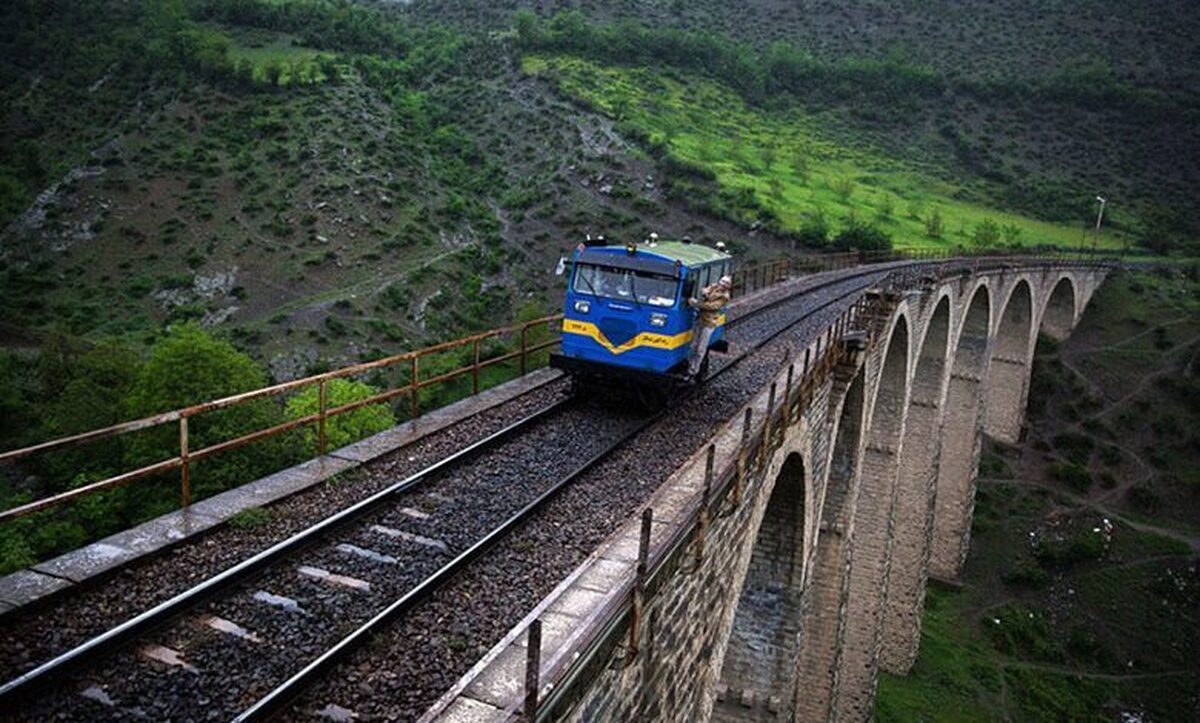 قطار مسافربری گرگان - تهران از ریل خارج شد
