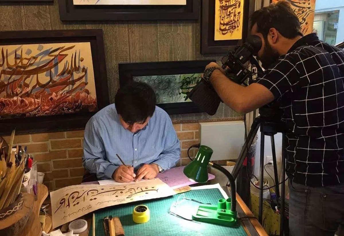 انجمن خوشنویسان ایران به خوشنویس افغانستانی مدرک استادی داد