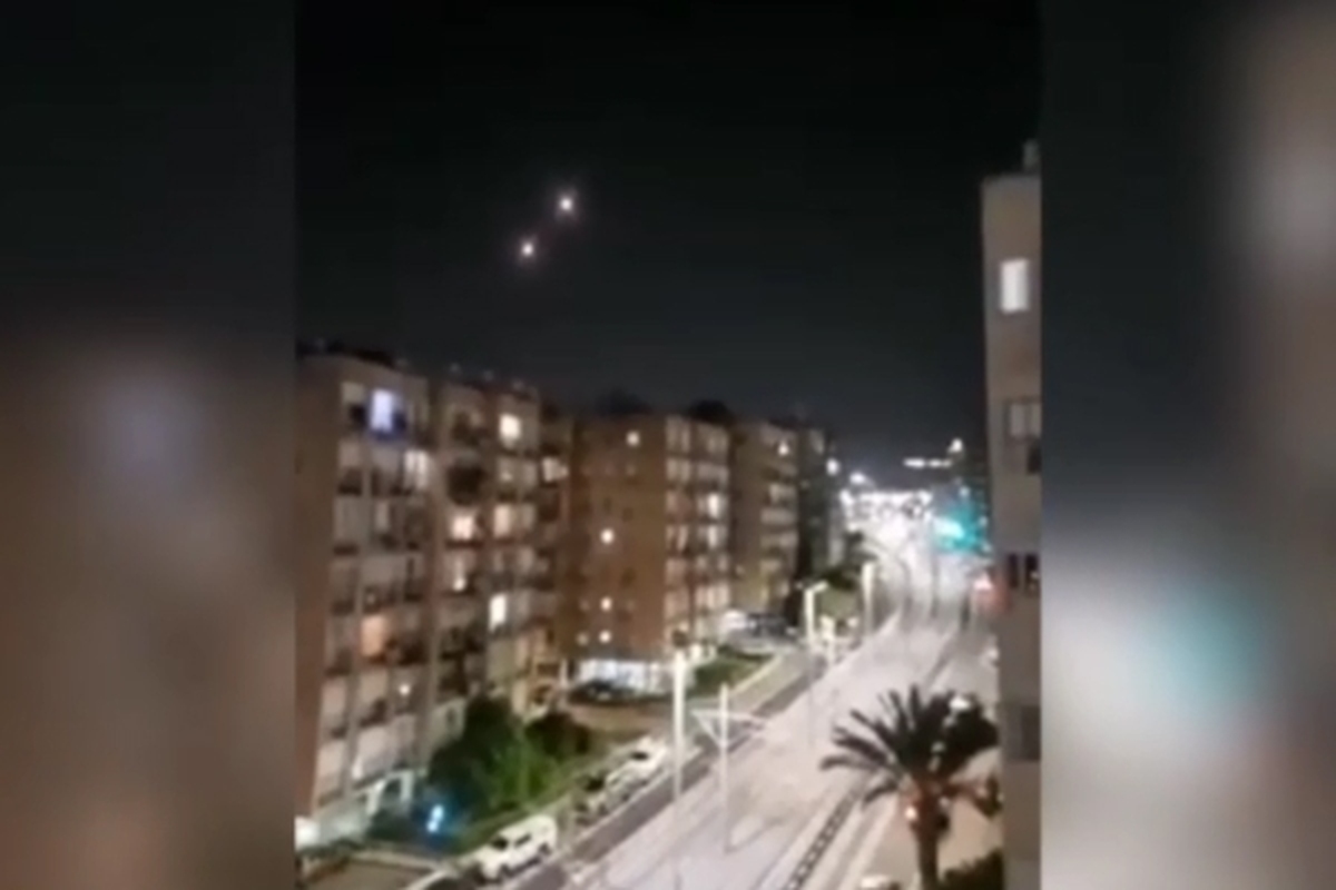 ویدئو | ناکامی گنبد آهنین در برابر موشک‌های شلیک‌شده به تل آویو