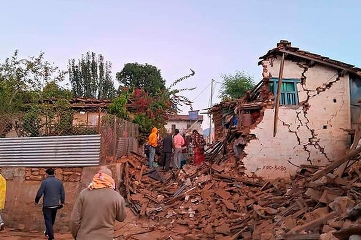 زلزله در نپال ۱۳۲ کشته برجای گذاشت