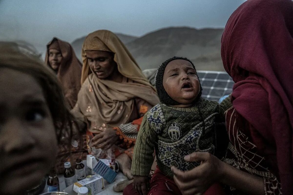 پناهجویان اخراج شده از پاکستان با کمبود آب، غذا و سرپناه مواجه هستند