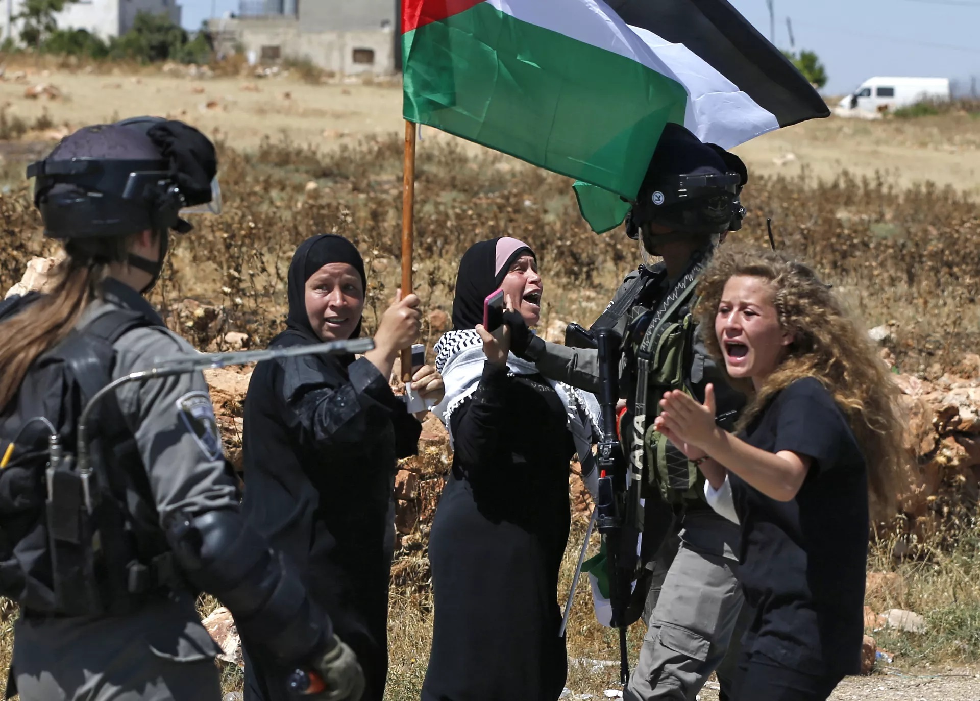 درباره عهد تمیمی، دختر فلسطینی که نماد مبارزه با رژیم صهیونیستی است + عکس