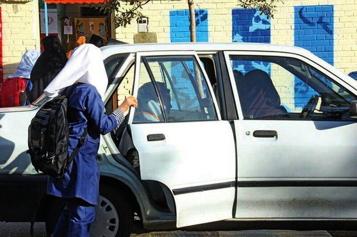 سرویس مدرسه هست، نیست| از کاهش سرویس مدارس مشهد تا اعتراض رانندگان+ فیلم