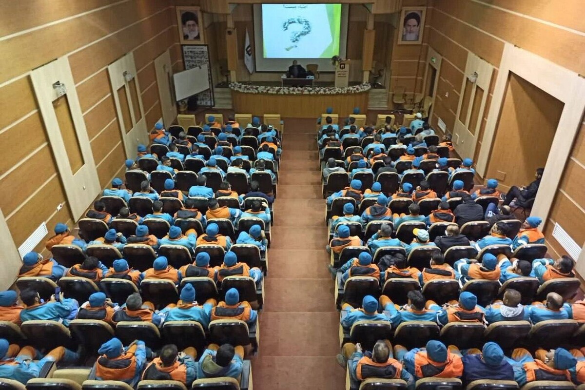 برگزاری دوره آموزشی بهداشت فردی و آسیب‌های شغلی ویژه پاکبانان مشهدی