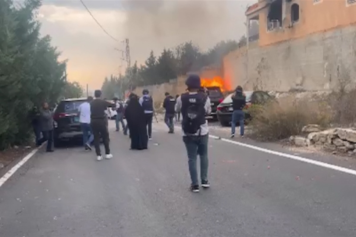 حمله اسرائیل به کاروان خبرنگاران در مرز لبنان + فیلم