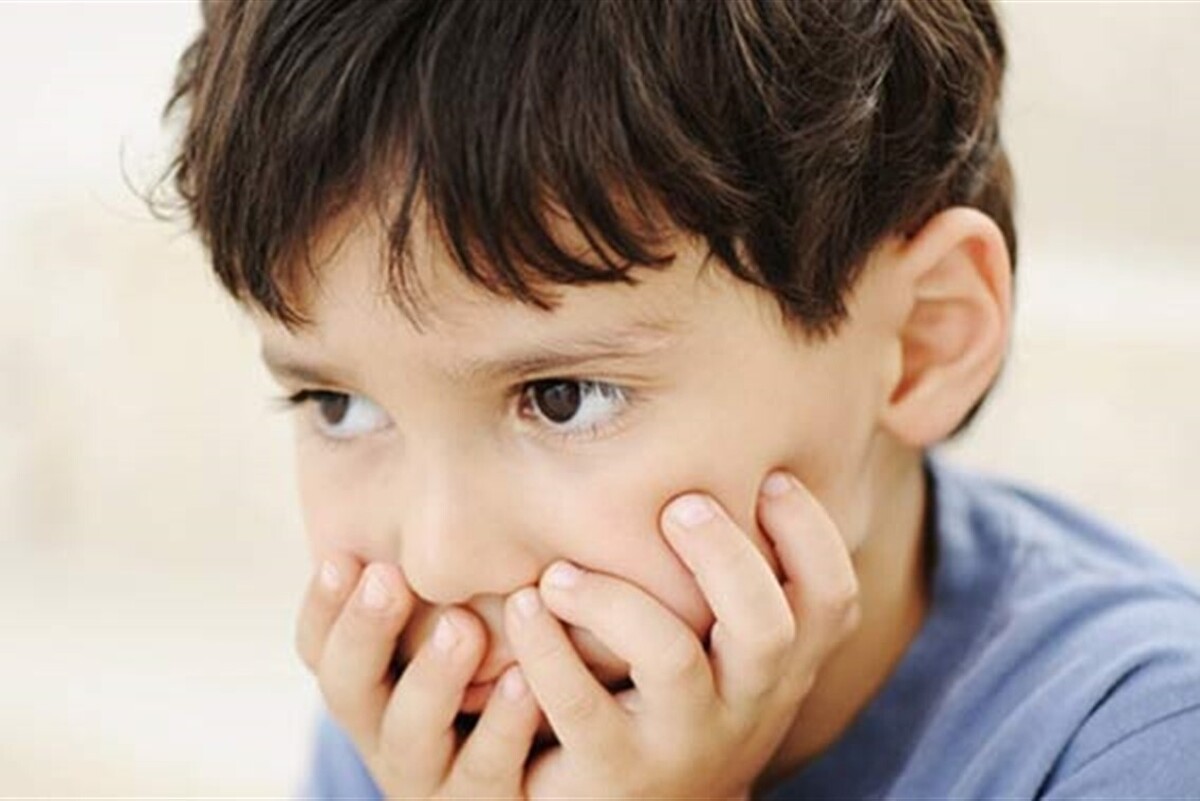 ۸ نشانه جدی اضطراب در کودکان + اینفوگرافیک
