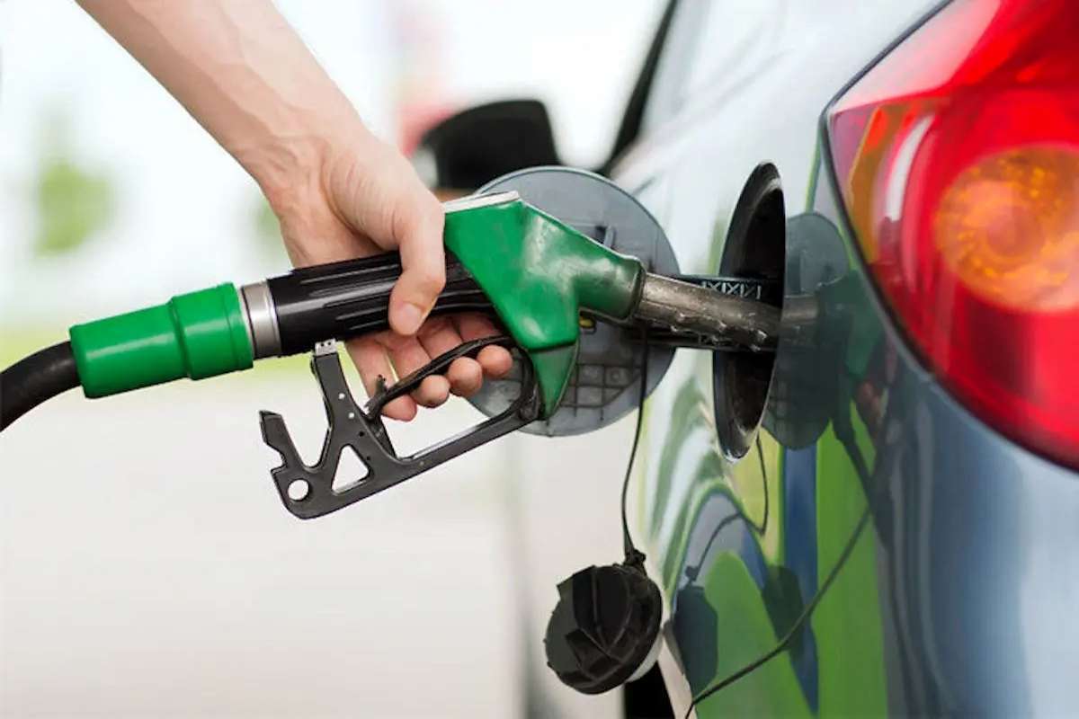 تصمیم فوری مجلس درباره گرانی قیمت بنزین
