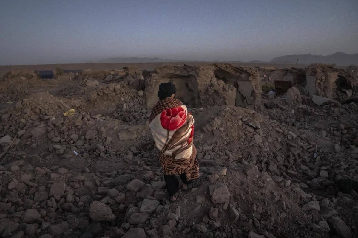 فعالان اقتصادی ایران و افغانستان بازسازی مناطق زلزله زده را آغاز کردند