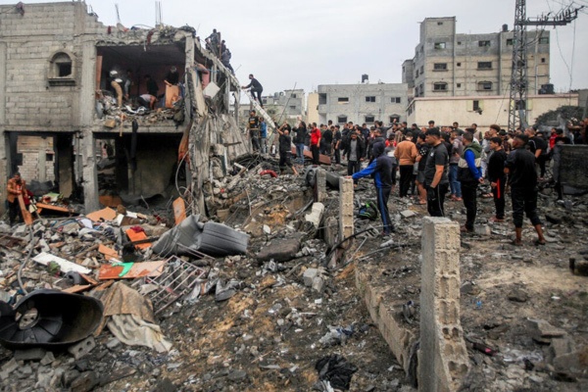 شهادت ۱۰ فلسطینی در حمله اسرائیل به یک واحد مسکونی در غزه