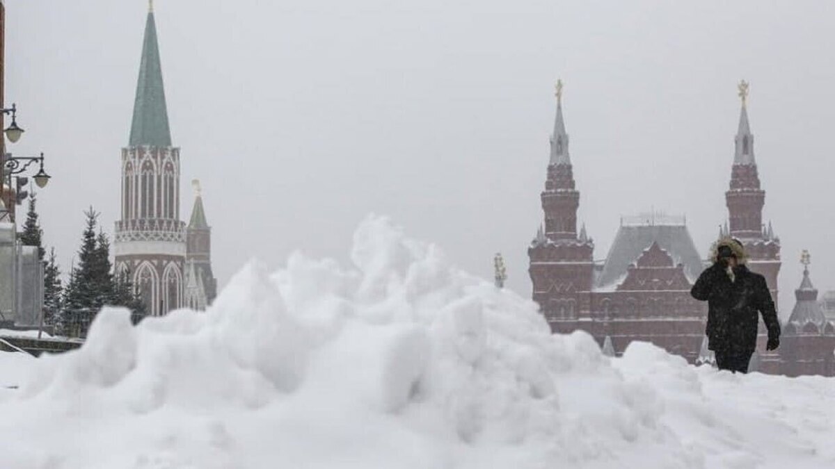 ویدئو| وضعیت مسکو بعد از بارش‌های سنگین برف