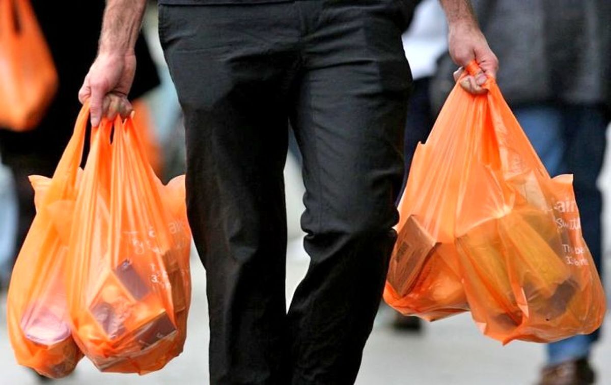 ممنوعیت عرضه رایگان کیسه‌های پلاستیکی در فروشگاه‌های زنجیره‌ای|مشهد، شهر پیشگام در مدیریت پسماند است