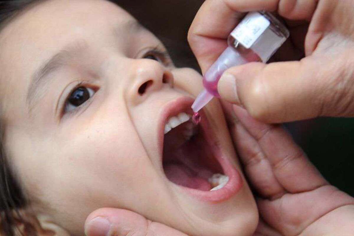 ۱۲۵۵ مورد واکسن فلج اطفال در مناطق مرزی کشور تزریق شد