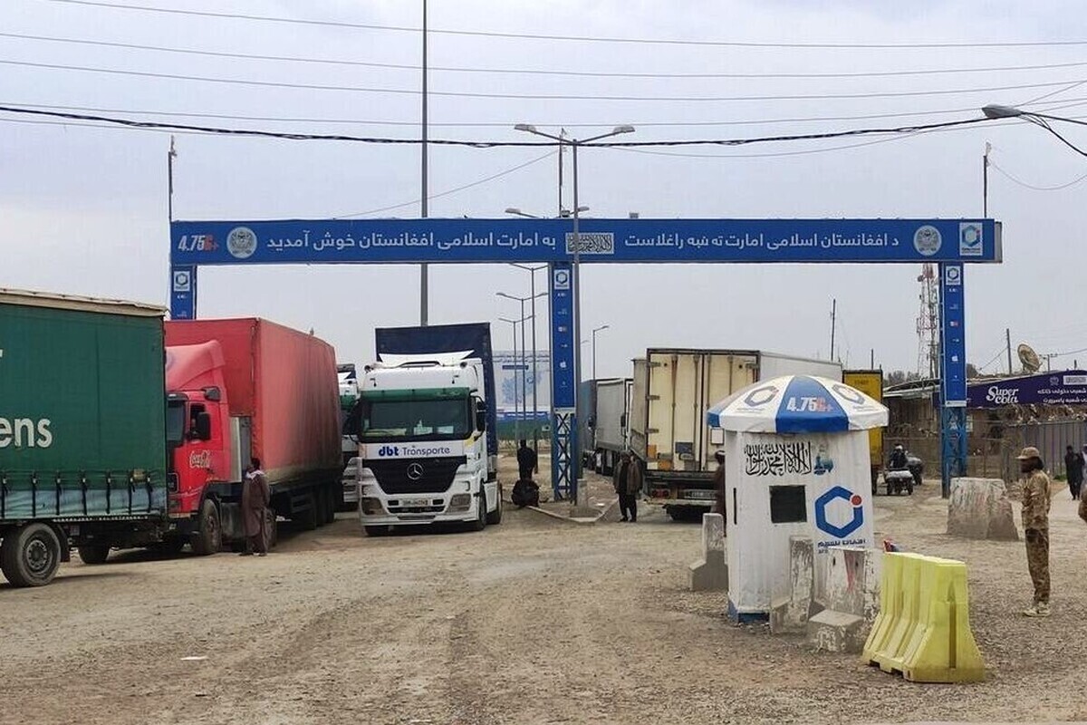 رایزنی تلفنی استاندار خراسان رضوی و والی هرات برای تسهیل تردد کامیون‌ها در مرز مشترک