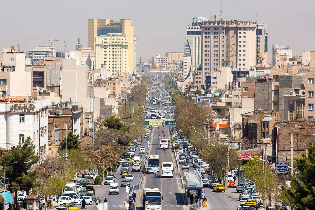 بخش عمده‌ای از ظرفیت مراکز اقامت رسمی مشهد خالی است | هتل هست، مسافر نیست!