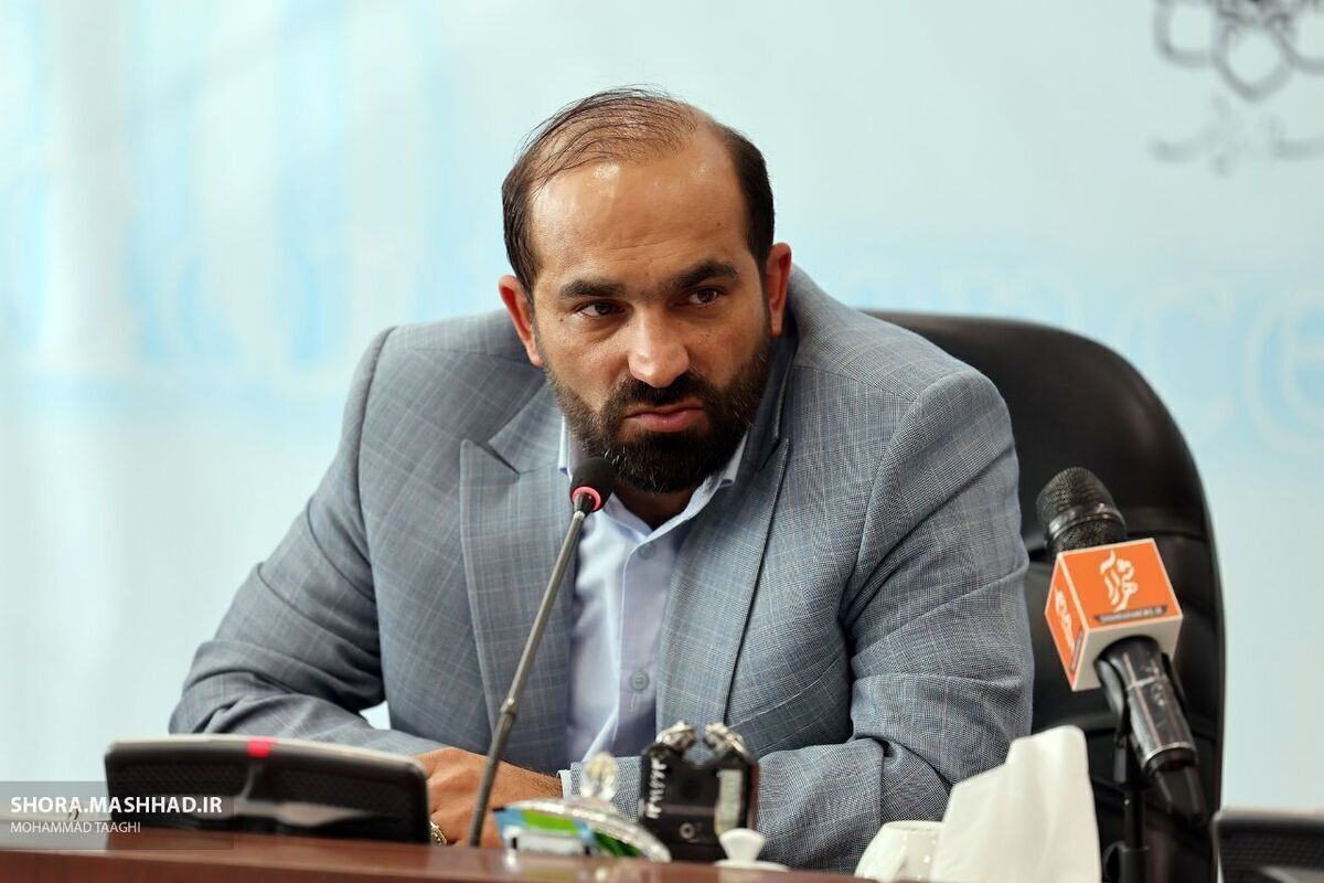 رئیس شورای اسلامی شهر مشهد گفت: مشهد چهارراه فرهنگی و معنوی کشور است و از همه مذاهب در مشهد حضور دارند؛ بنابراین اگر شهرداری خدمات خود را درست انجام ندهد، آسیب ملی خواهد بود.  