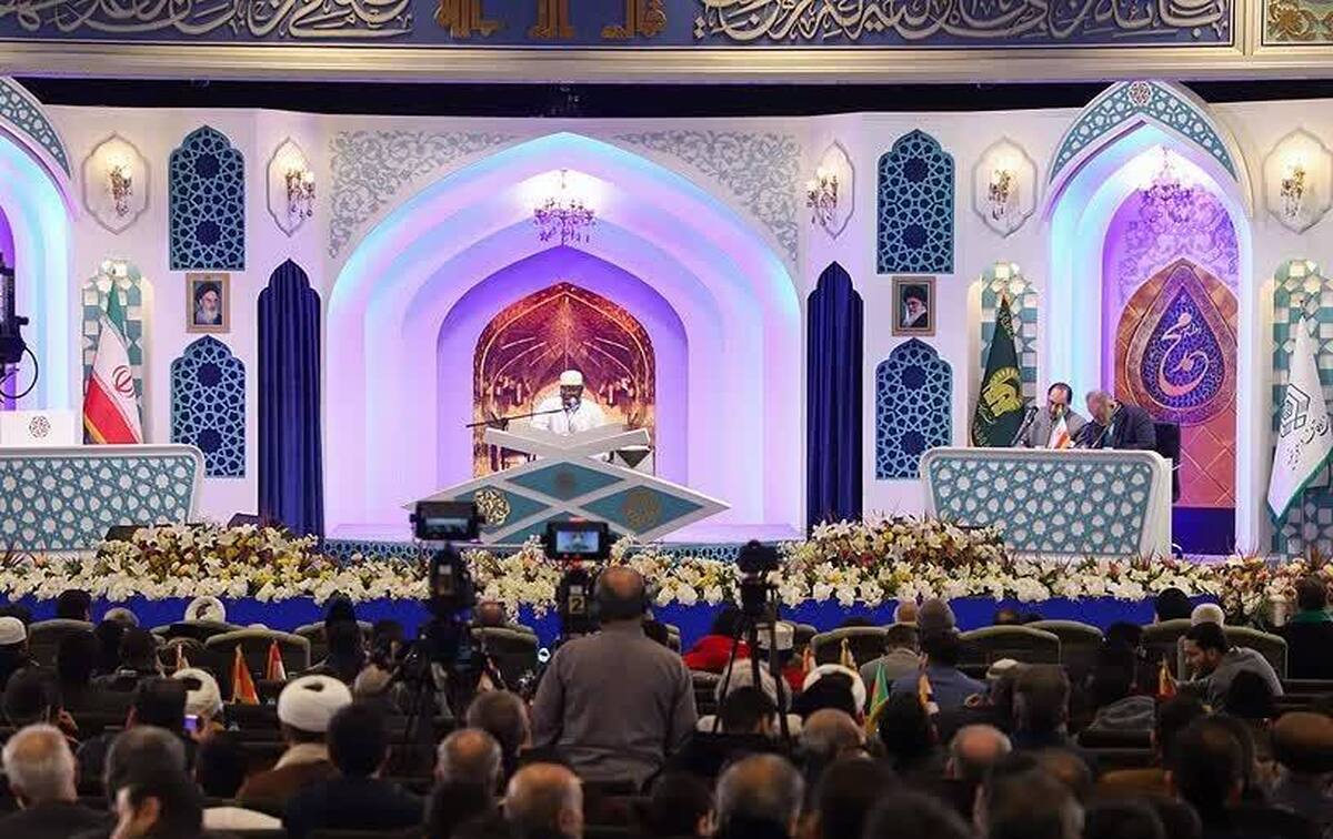 اختتامیه مسابقات بین‌المللی قرآن کریم با سخنرانی قالیباف رئیس مجلس شورای اسلامی و صالحی، وزیر فرهنگ و ارشاد اسلامی برگزار می‌شود.