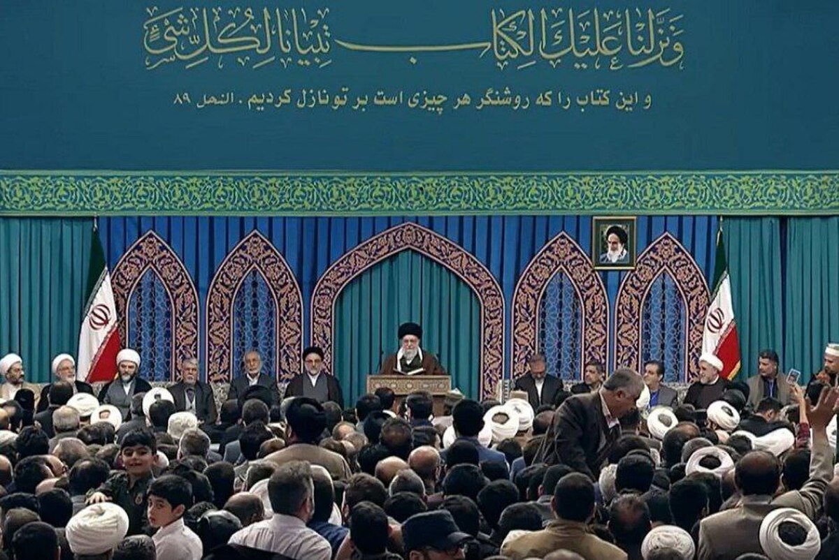 دیدار شرکت کنندگان در مسابقات بین‌المللی قرآن کریم با رهبر معظم انقلاب | حضرت آیت الله خامنه‌ای: باید معتقد باشیم که وعده الهی صادق و قاطع است + فیلم و عکس (۱۴ بهمن ۱۴۰۳)