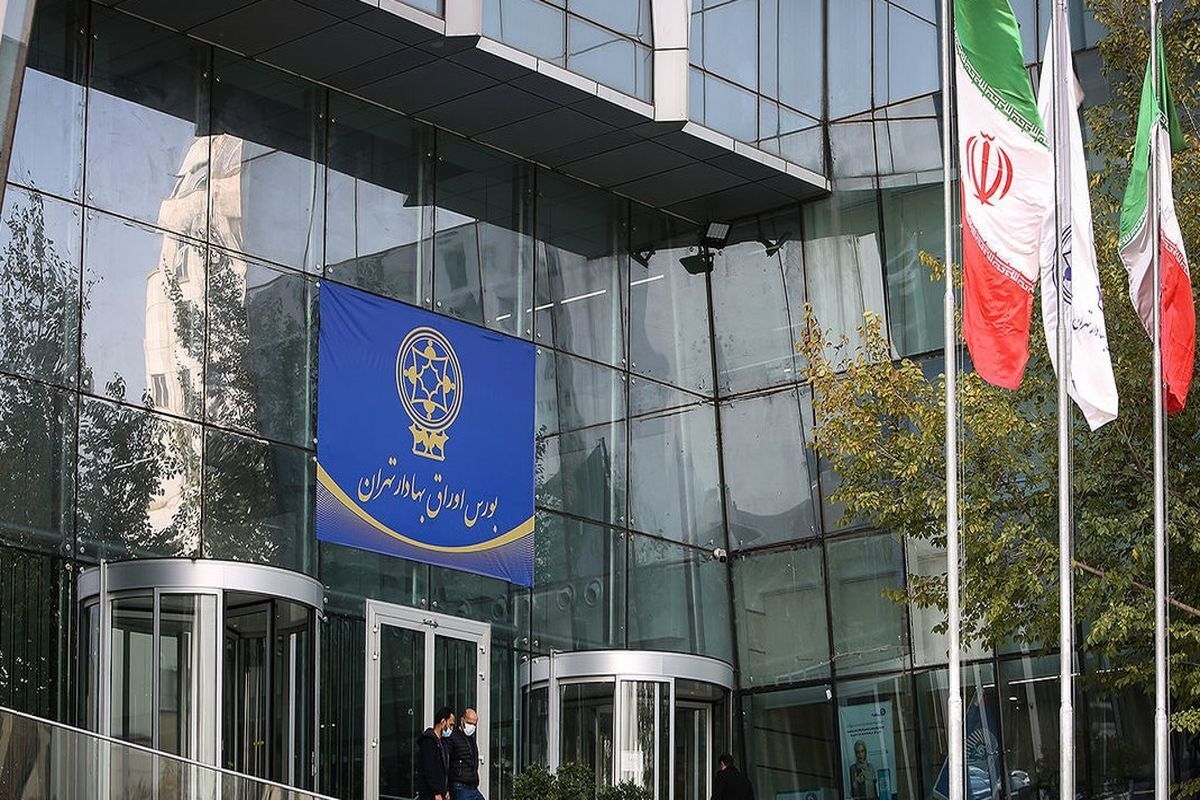 بازار سرمایه در روز استیضاح وزیر اقتصاد در صحن مجلس، با رشد ۰.۵۸ درصدی مواجه شد.