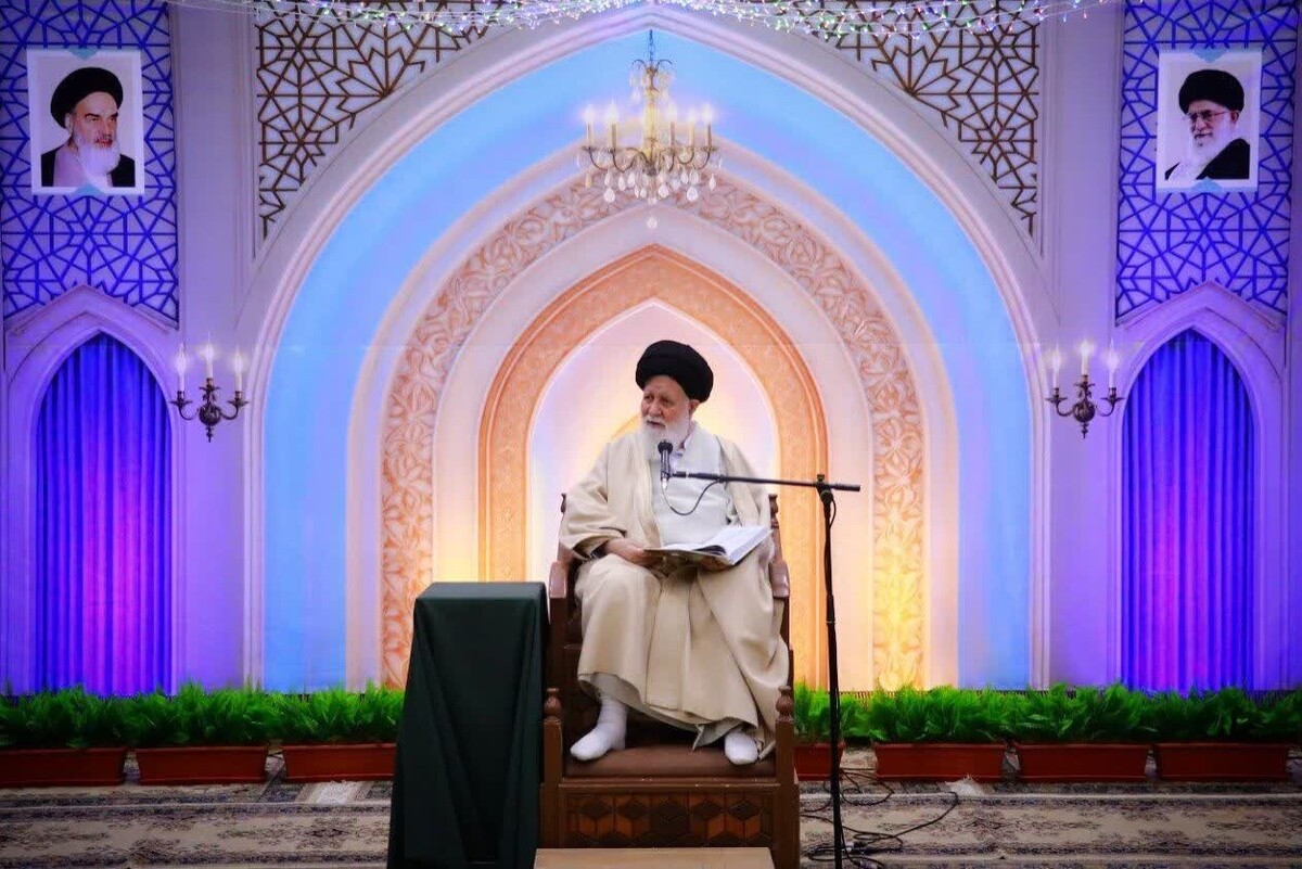 نماینده ولی فقیه در خراسان رضوی با اشاره به اینکه امتیاز قرآن پرورش اندیشه‌های صحیح و درست برای انسان است، گفت: وقتی اندیشه شما قرآنی شد، آنچه می‌خواهید دقیقاً همان چیزی است که خدا می‌خواهد لذا زندگی شما زندگی قرآنی شده و سعادت دنیا و آخرت دنیا انسان تأمین می‌شود.
