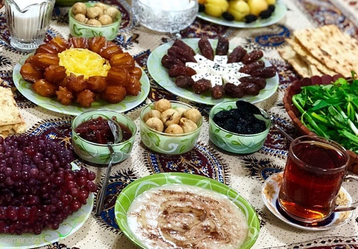 یک متخصص تغذیه گفت: روزه‌داران در سحر یک صبحانه کامل شامل غلات، لبنیات یا پروتئین‌هایی مانند تخم‌مرغ مصرف کنند.