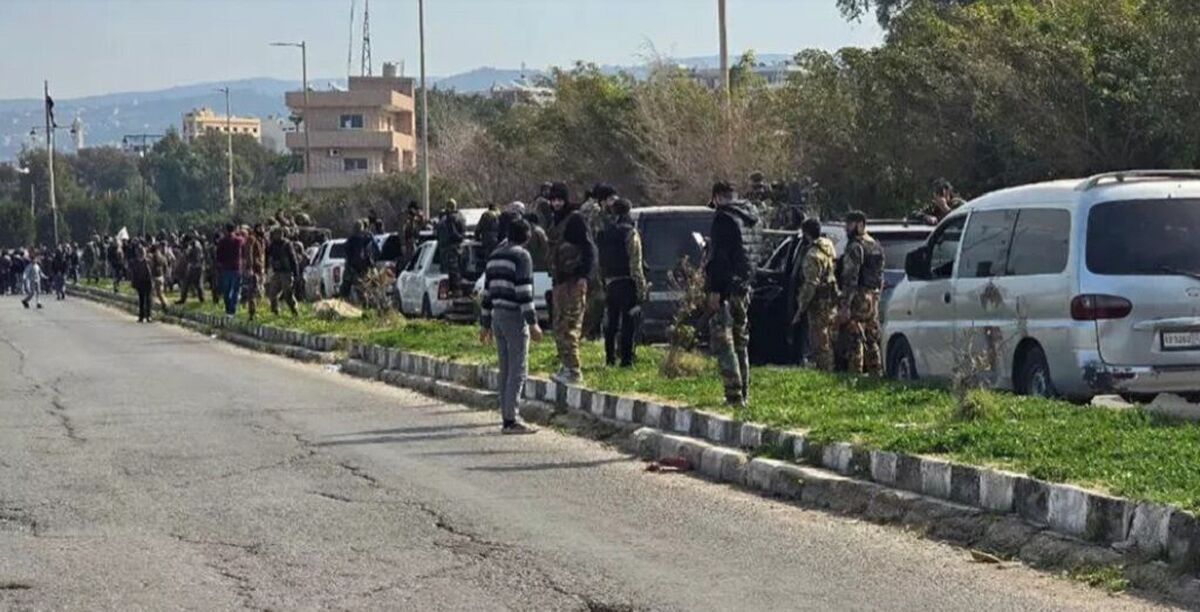 فرانسه خشونت‌ها و کشتار «غیرنظامیان و زندانیان» در سوریه را که منجر به قتل‌عام بیش از پانصد تن از علویان شده است، محکوم کرد و خواستار انجام تحقیقات در این باره شد.