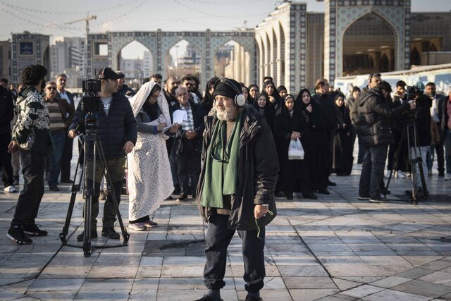 جدیدترین تصاویر از سریال «پایتخت۷» | از تصویربرداری در حرم امام رضا(ع) در حضور زائران تا تیپ جدید نقی معمولی