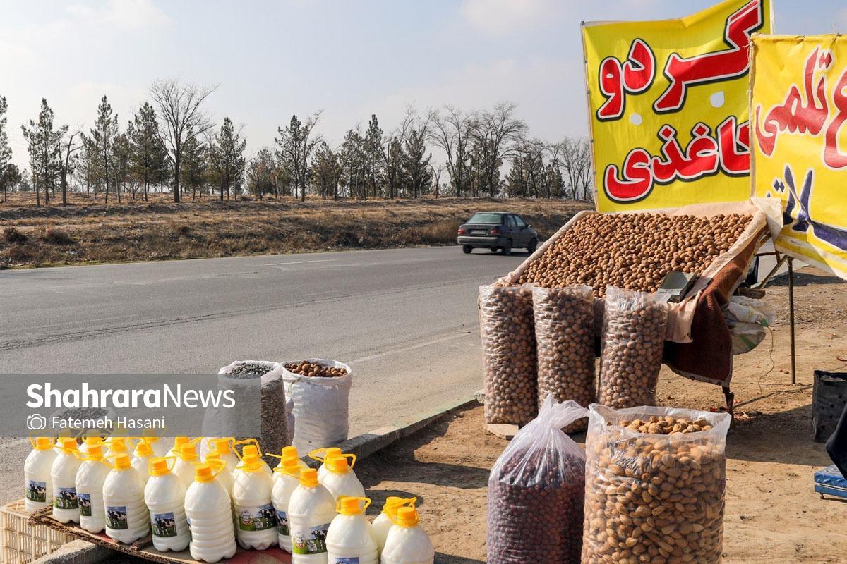 دست‌انداز سامان دهی دست فروش‌های جاده‌ای در جاده بهشت رضا (ع)