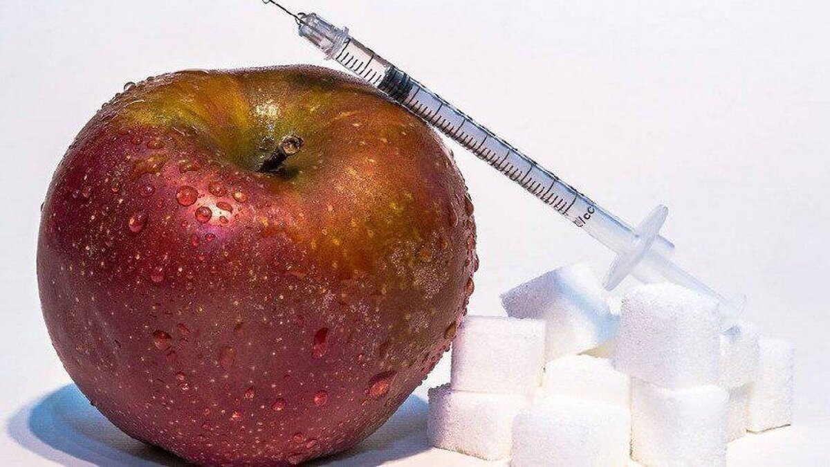 مصرف بیش‌ازحد مواد قندی و شیرین، کارایی انسولین در بدن را ضعیف می‌کند