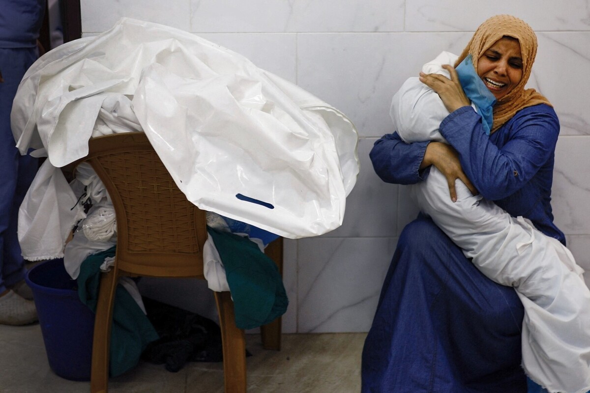 «زنی با یک دختر مرده در غزه» برنده جایزه عکس سال WorldPressPhoto شد