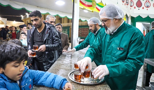 قند مکرر زیر سایه حضرت