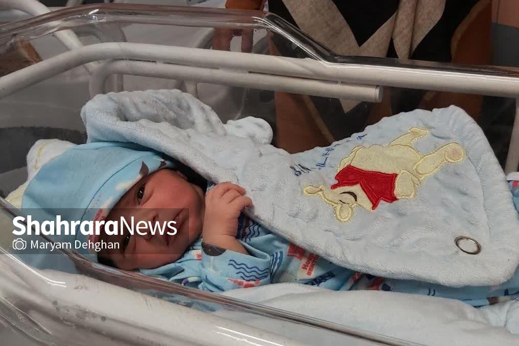 بازدید بانوان خادم از بیمارستان بنت الهدی در روز ولادت حضرت معصومه(س)