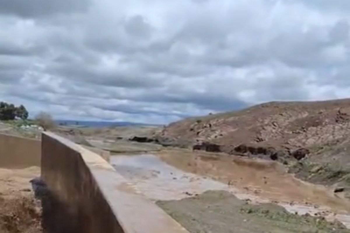 ویدئو | «سد فریمان» در خراسان‌رضوی درپی بارش‌های اخیر سرریز شد (۲۳ اردیبهشت ۱۴۰۳)