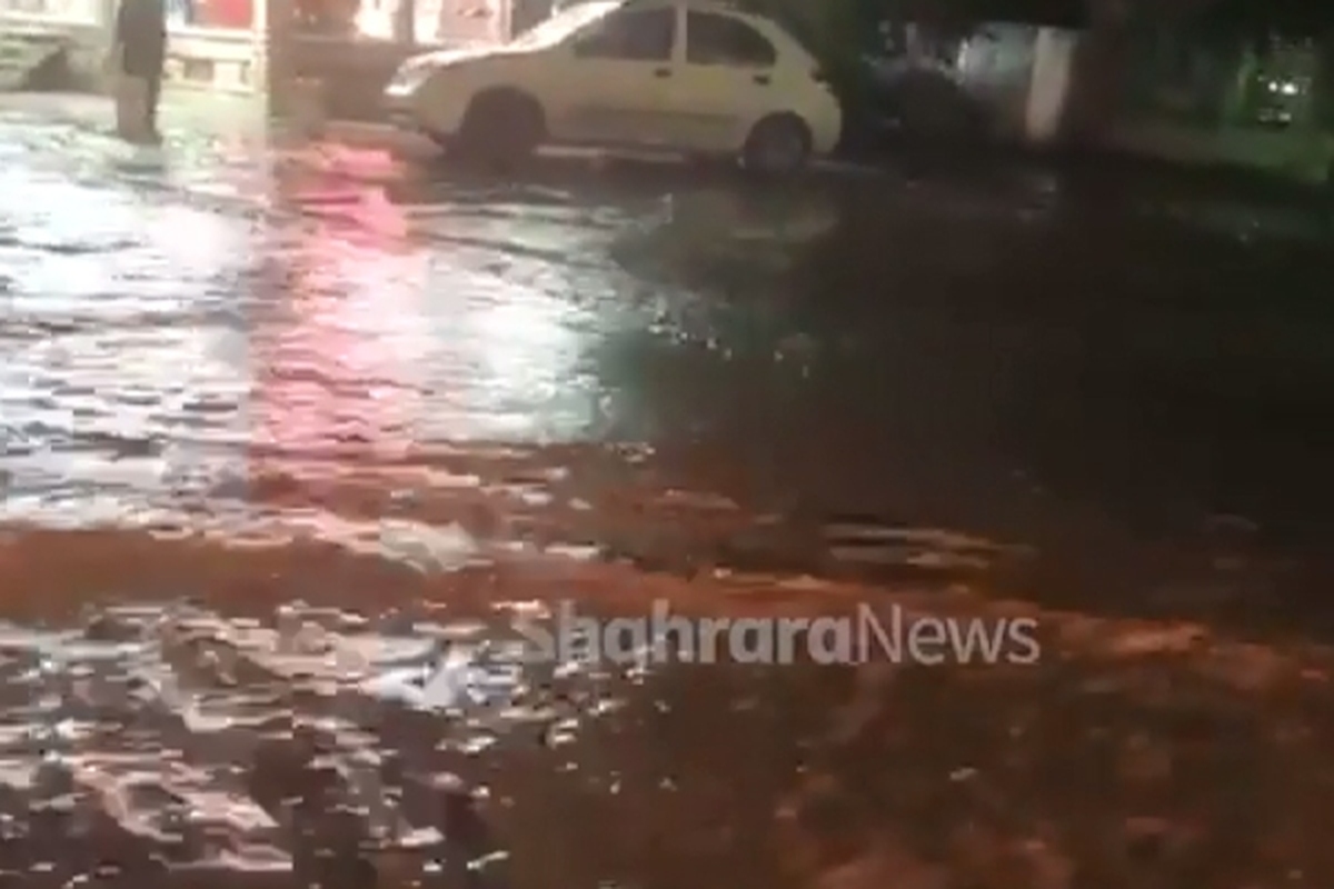 ویدئو | وضعیت خیابان امام‌خمینی(ره) بعد از سیلاب امروز در مشهد به‌روایت خبرنگار شهرآرانیوز (۲۶ اردیبهشت ۱۴۰۳)