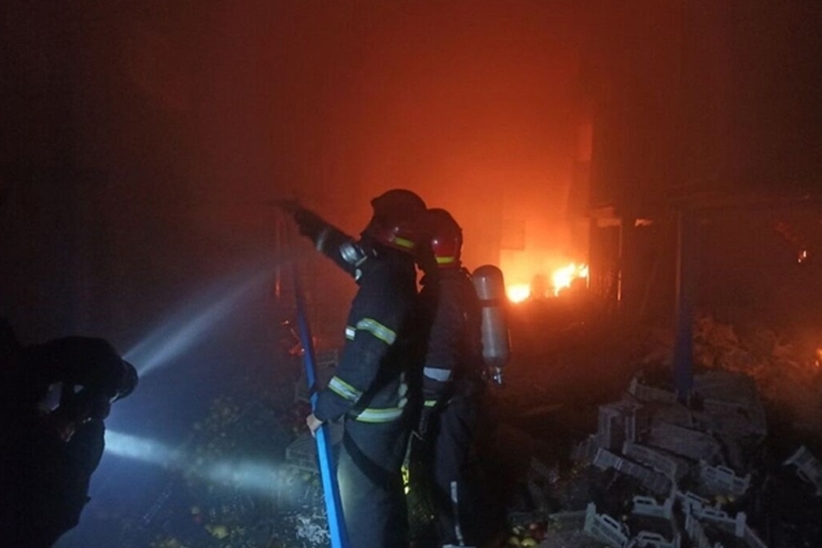 آتش‌سوزی مهیب در کرمان مهار شد
