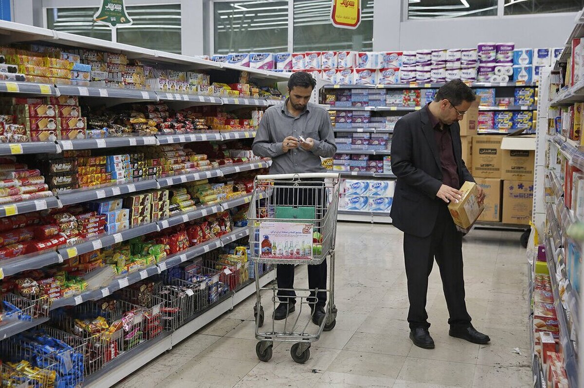 ایرانی‌ها سوءتغذیه ندارند، اما ۵۰ درصد حقوق‌شان را خوراکی می‌خرند | چرا لبنیات در شاخص کاهش مصرف محاسبه نمی‌شود؟