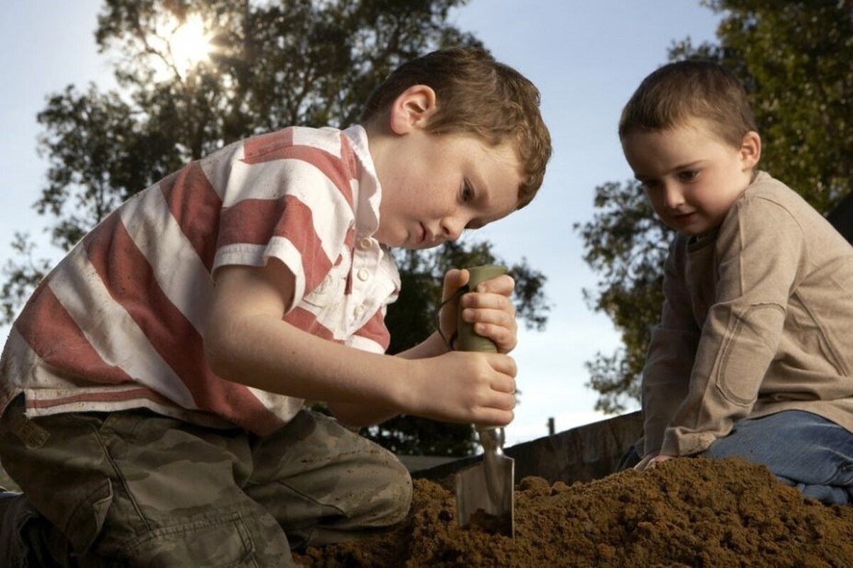 اینفوگرافی| فواید خاک بازی برای کودکان