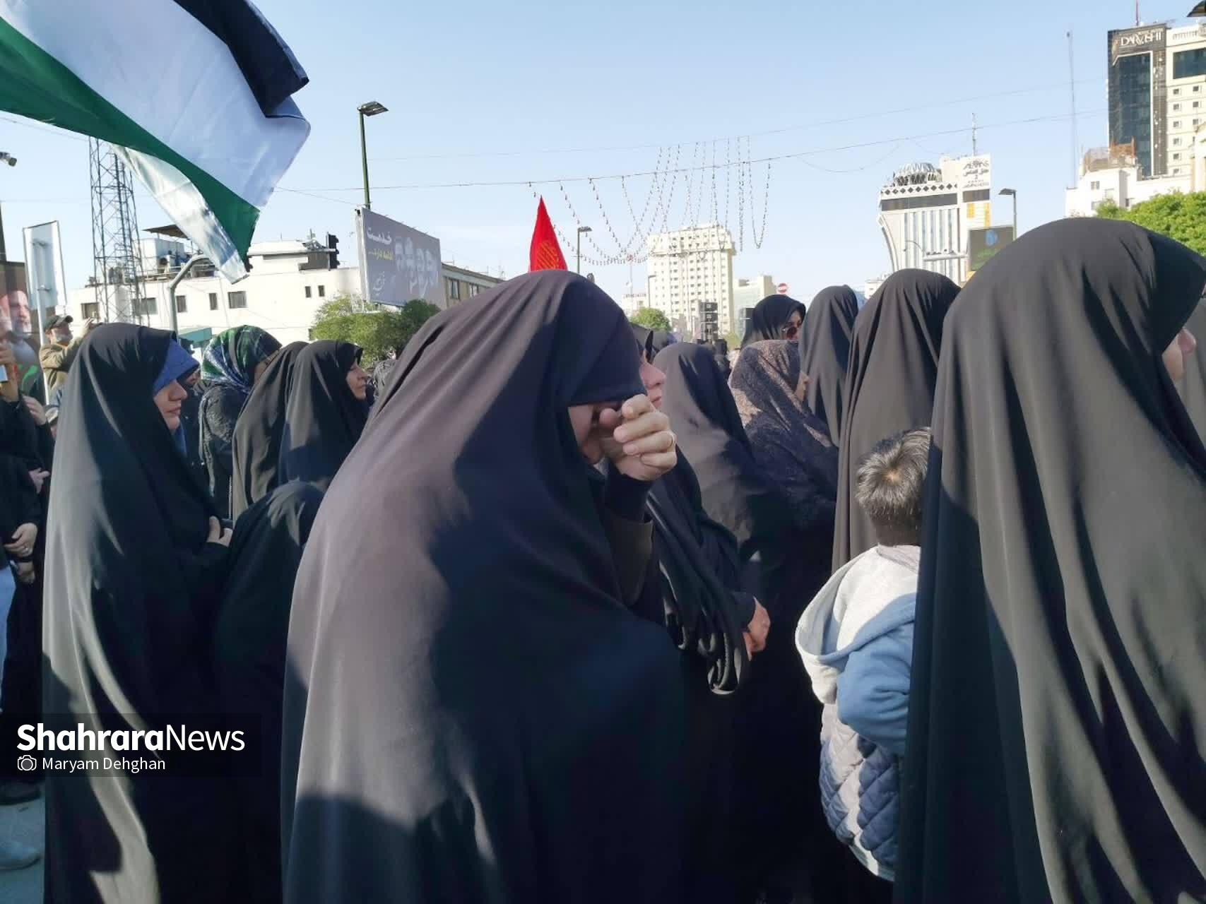 تجمع بانوان مشهدی در مراسم شهید جمهور