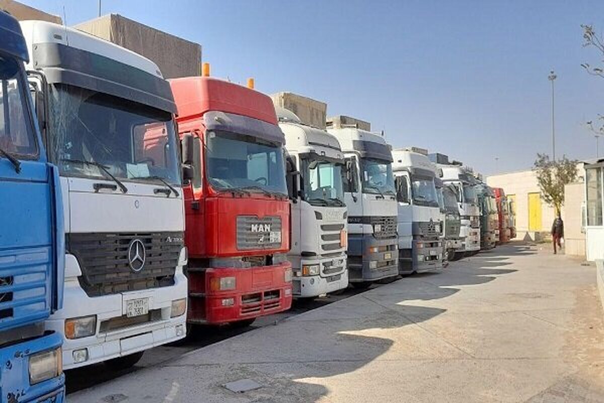 ترمز کامیون‌های ایرانی در مرز افغانستان