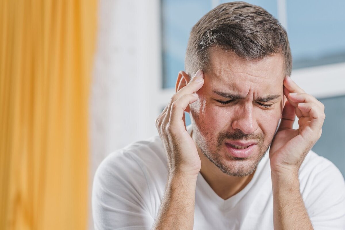 علت سردردی که از خواب بیدار می‌کند | بیدار شدن با سردرد خطرناک است؟