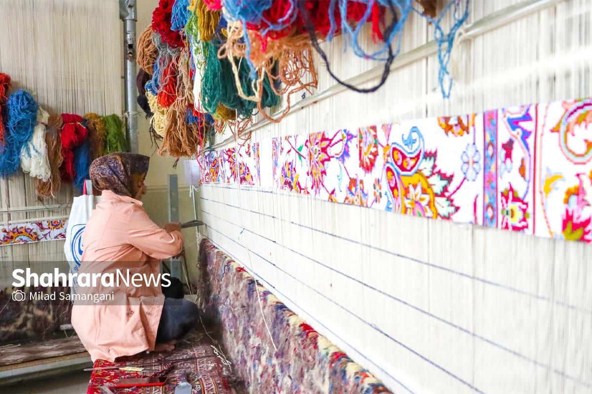 قالی بافی بانوان کار پر سودی است؟ | ظرفیت بازار فرش دست‌باف از زبان بانوان