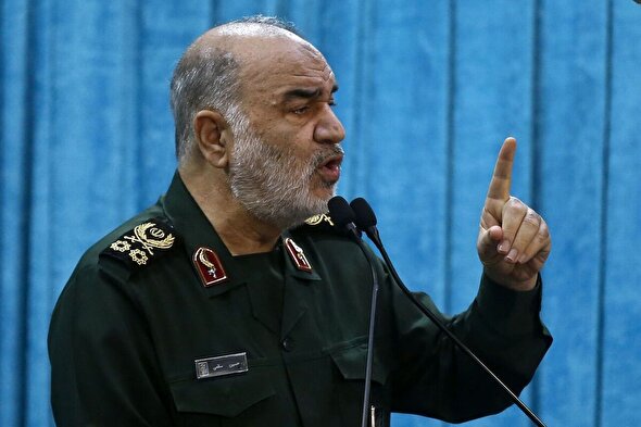 فرمانده کل سپاه در مشهد: انتخابات، عرصه قضاوت جهانی است| نباید دشمن شاد شویم
