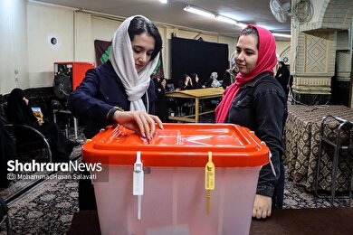 عکس‌هایی از مرحله دوم انتخابات چهاردهمین دوره ریاست‌جمهوری در مشهد (۶)