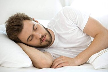 اینفوگرافی| پنج راهکار برای به خواب رفتن فقط در عرض چند ثانیه